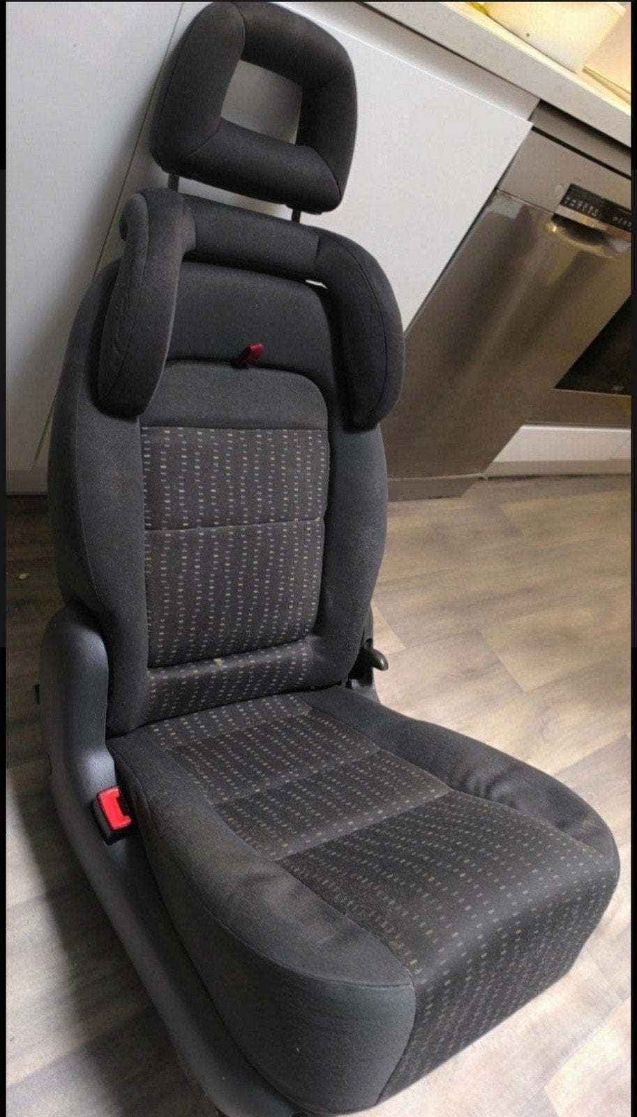 Siège auto évolutif bébé/enfant 2-en-1

Très bon état, Autos : Pièces & Accessoires, Enlèvement, Ford