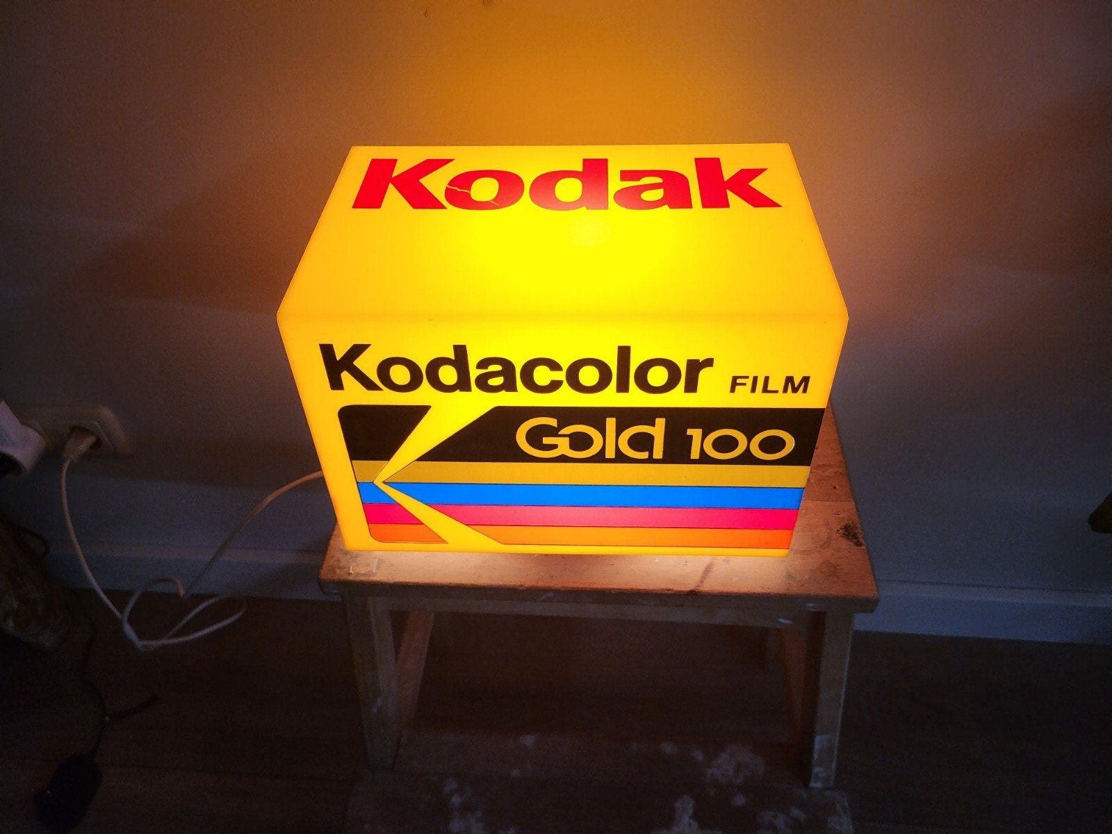 Kodak Kodacolor film Gold 100 reclame lichtbak, lichtreclame, Verzamelen, Merken en Reclamevoorwerpen, Ophalen of Verzenden, Zo goed als nieuw