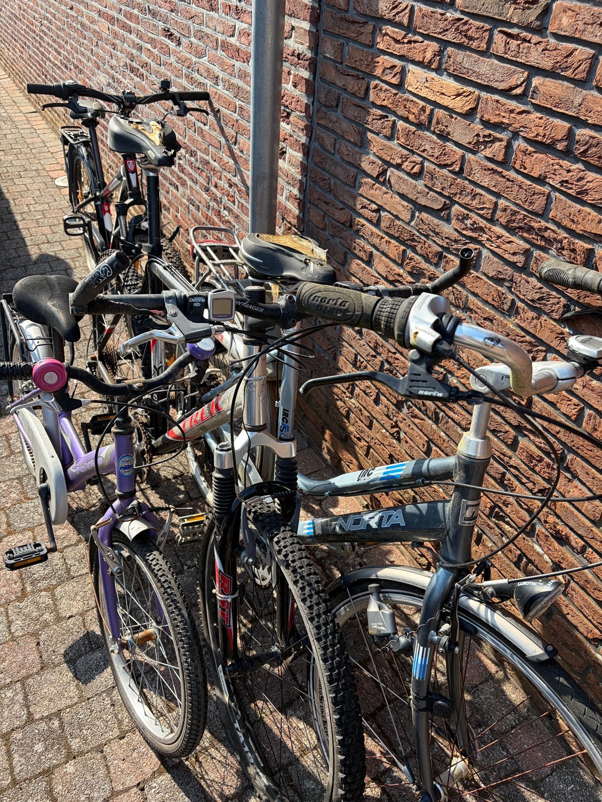 Fietsen voor opmaak of onderdelen, Ophalen, Gebruikt
