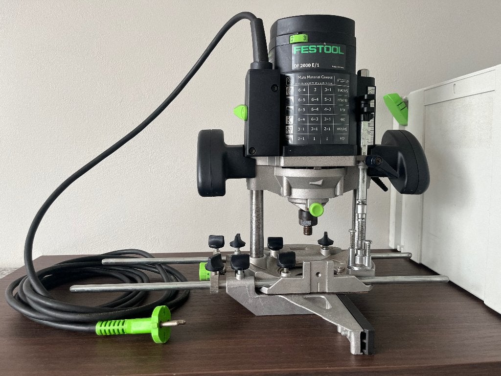 Festool bovenfrees OF 2000 E/1 Plus, Bricolage & Construction, Outillage | Fraiseuses, Électrique, Routeur, Comme neuf, Enlèvement