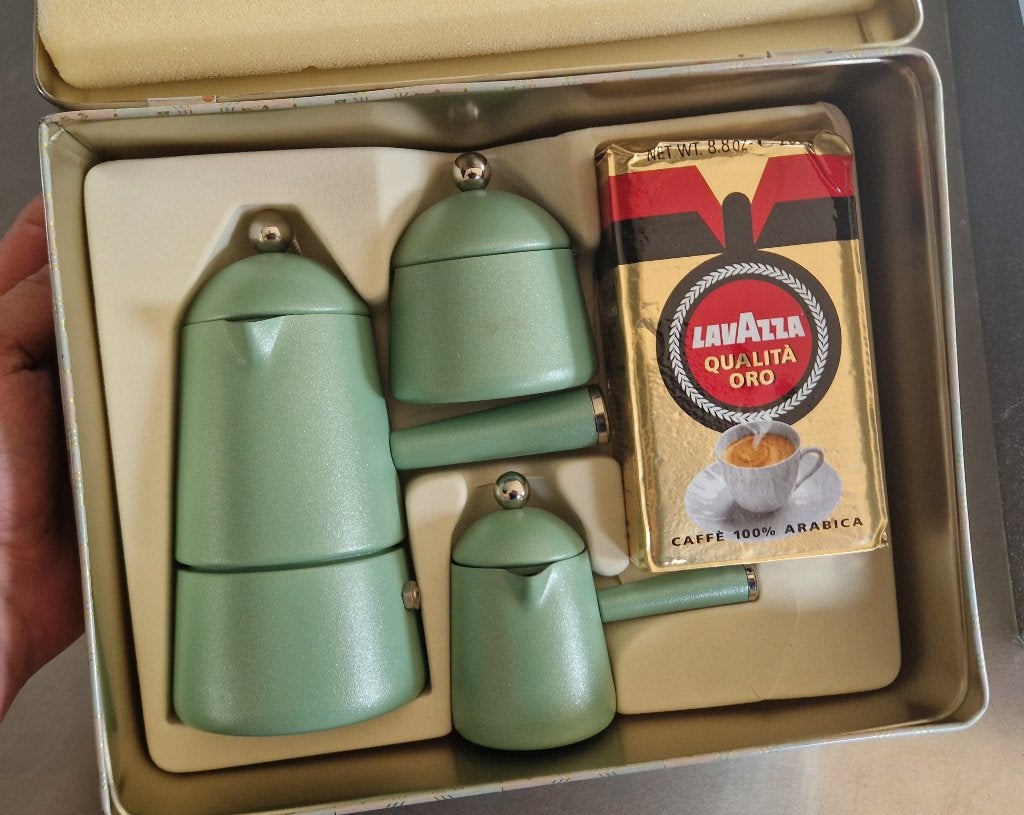 Italiaanse Moka van Lavazza, Antiek en Kunst, Antiek | Servies compleet, Ophalen
