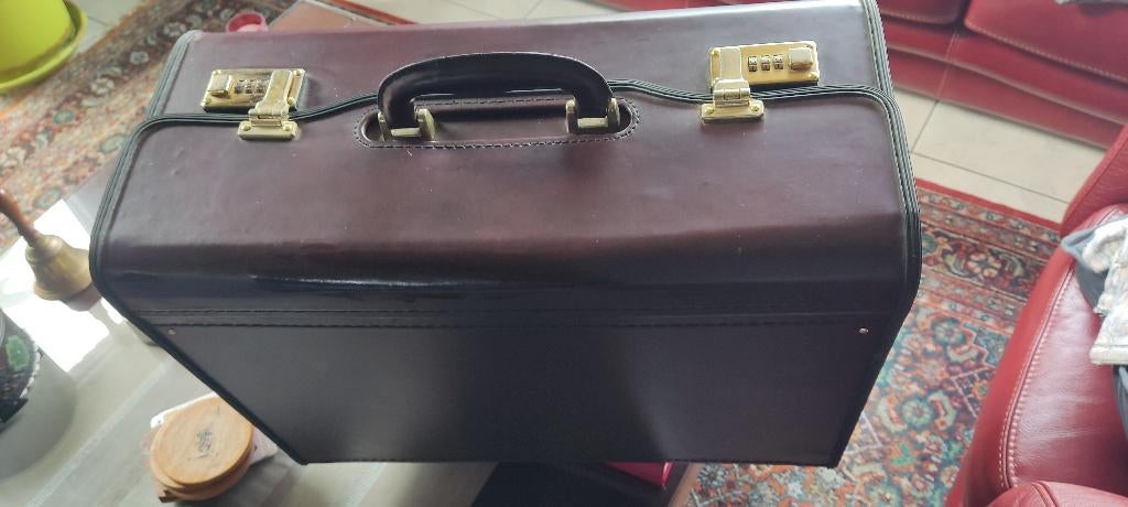 lederen aktentas, Handtassen en Accessoires, Ophalen, Zo goed als nieuw, Leer, Slot