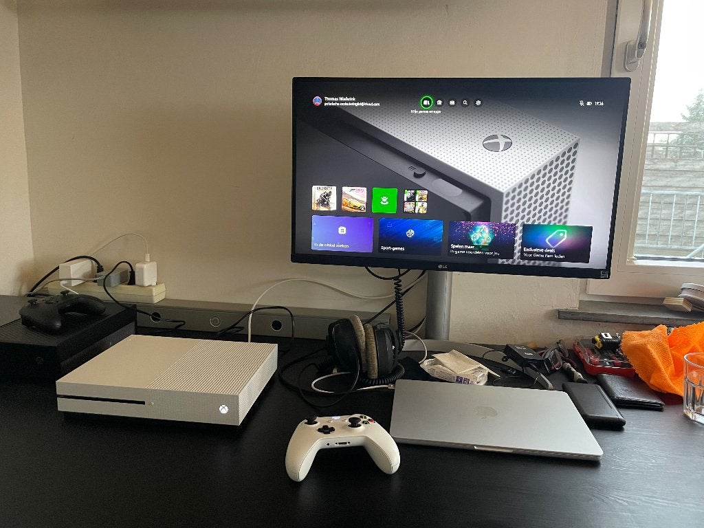 Xbox One S 1 To avec manette - très bon état !, Consoles de jeu & Jeux vidéo, Avec 1 manette, Reconditionné, Xbox One S, 1 TB