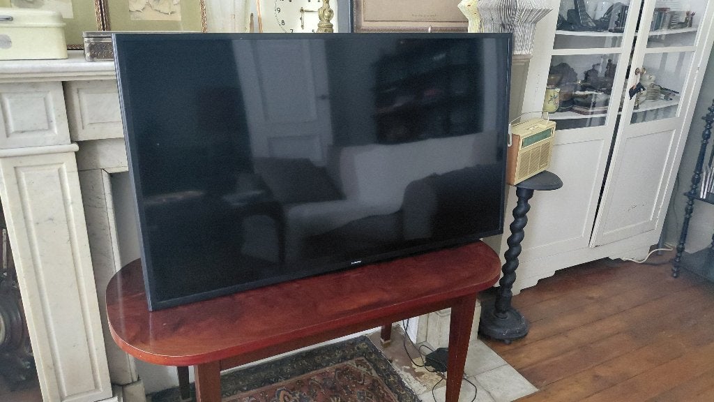 Television écran plat samsung, TV, Hi-fi & Vidéo, Enlèvement, Comme neuf, 100 cm ou plus, Samsung