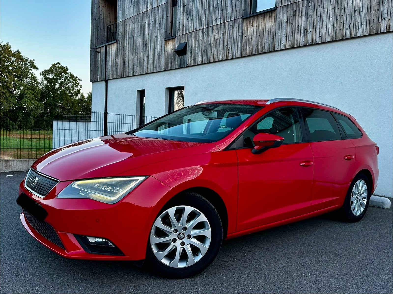 Seat Leon 1.6 TDI Style *1er propriétaire *Garantie, Autos, Seat, Entreprise, Achat, Leon, ABS, Phares directionnels, Régulateur de distance