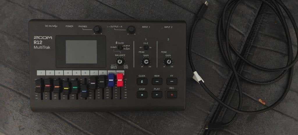 Zoom R12 MultiTrak multi-track recorder, TV, Hi-fi & Vidéo, Appareils professionnels, Enlèvement, Comme neuf