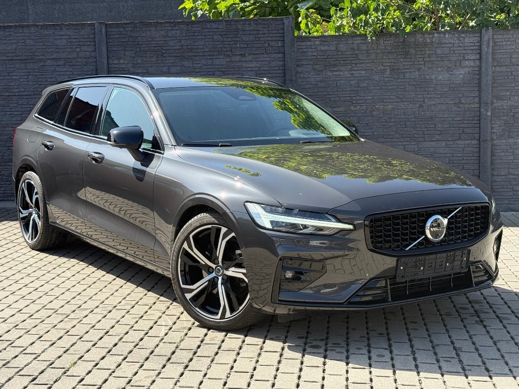 Volvo V60 B4 MHEV Plus Dark Automaat "Leder/360 Camera", Auto's, Automaat, 145 kW, 1969 cc, Adaptive Cruise Control