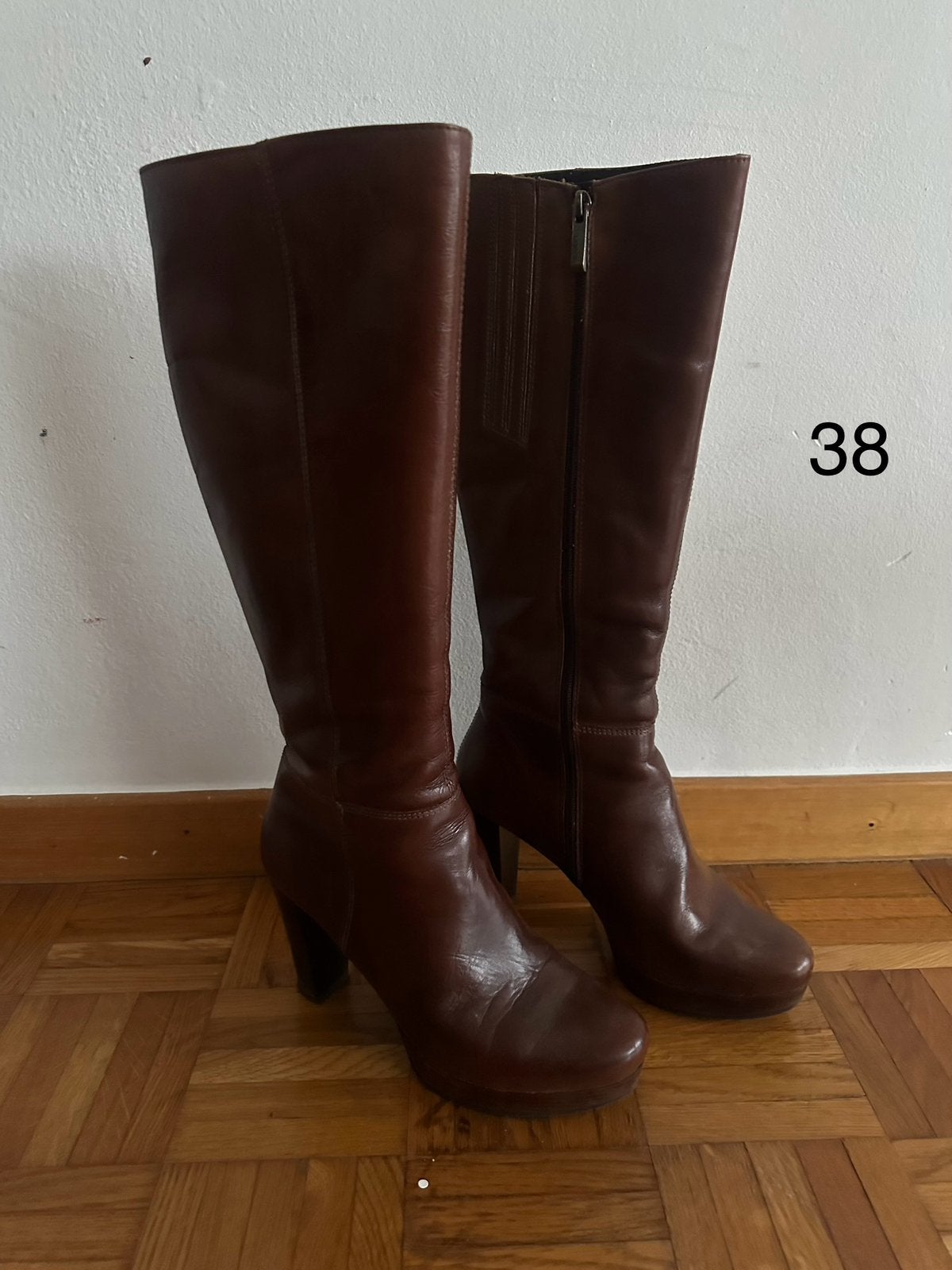 Damesschoenen, Ophalen of Verzenden, Zo goed als nieuw