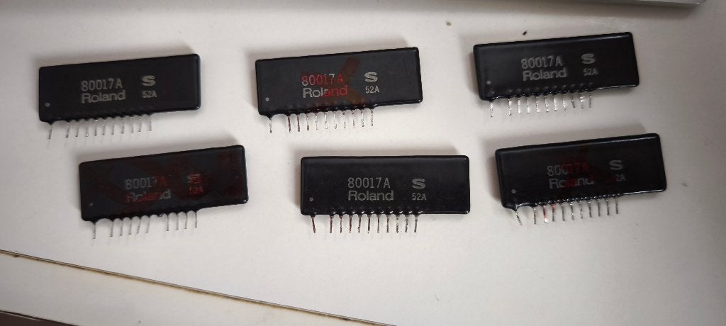 Complete set Roland 80017A Voice Chips, Musique & Instruments, Synthétiseurs, Enlèvement, Utilisé, Autres nombres, Roland