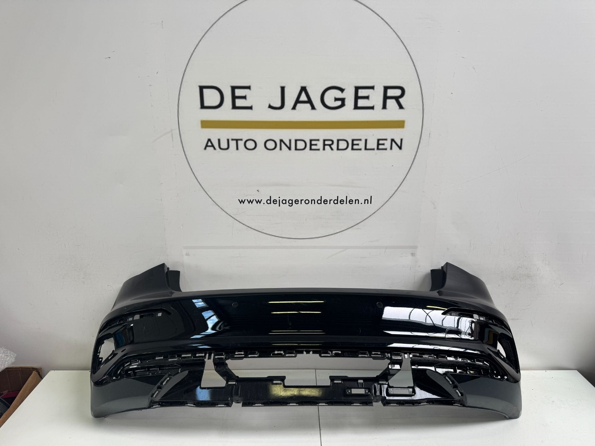 AUDI A3 8Y SPORTBACK ACHTERBUMPER BUMPER 8Y4807511 2019-, Gebruikt, AUDI AG, Auto-Union-Strasse 1
85045  Ingolstadt, DE, Audi