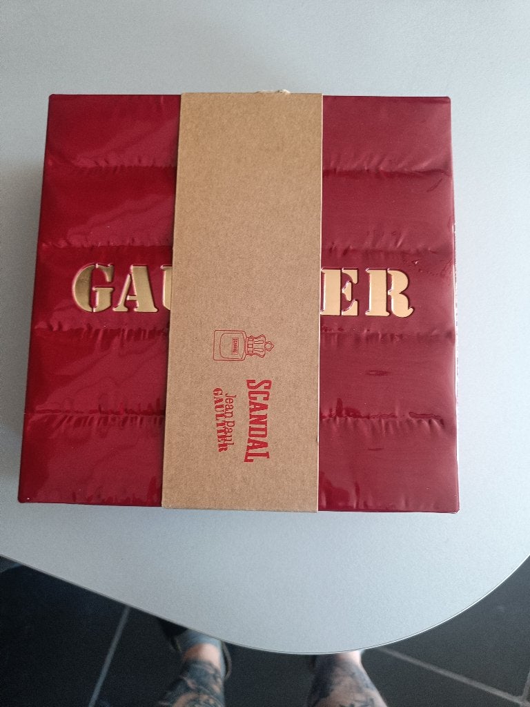 Jean Paul Gaultier scandal homme, Enlèvement, Comme neuf
