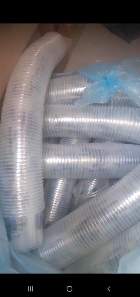 Plastic bakjes, Ophalen
