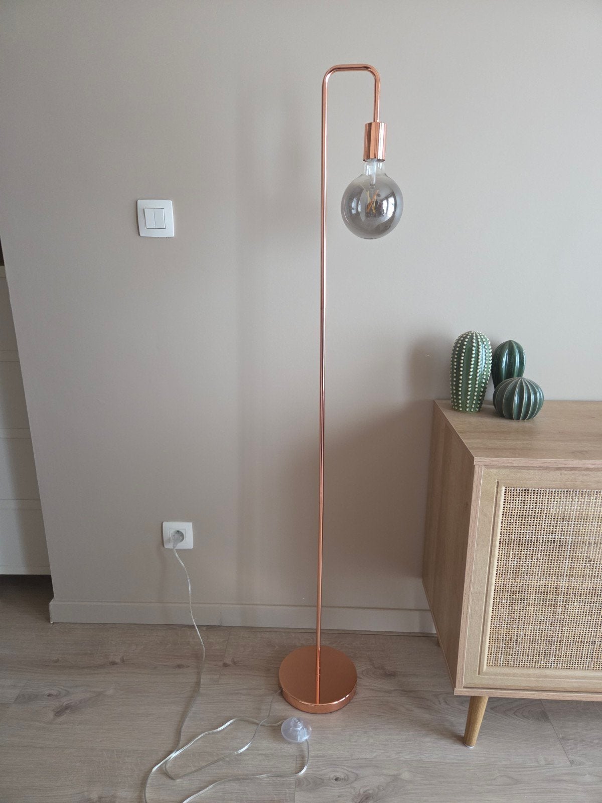 Staande lamp metaal koper, Beliani, zonder lichtbron, Huis en Inrichting, Ophalen, 100 tot 150 cm, E27 (groot), Zo goed als nieuw