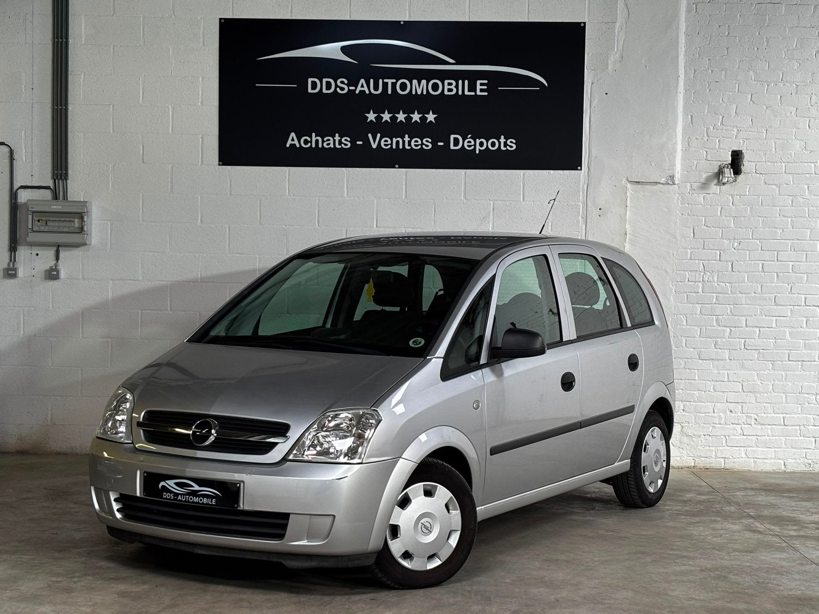 ***Opel Meriva 12 maanden garantie, Auto's, Dealer onderhouden, Zwart, 4 cilinders, https://public.car-pass.be/vhr/d2e52ff0-93bc-4997-a4f0-a4fca051c54e
