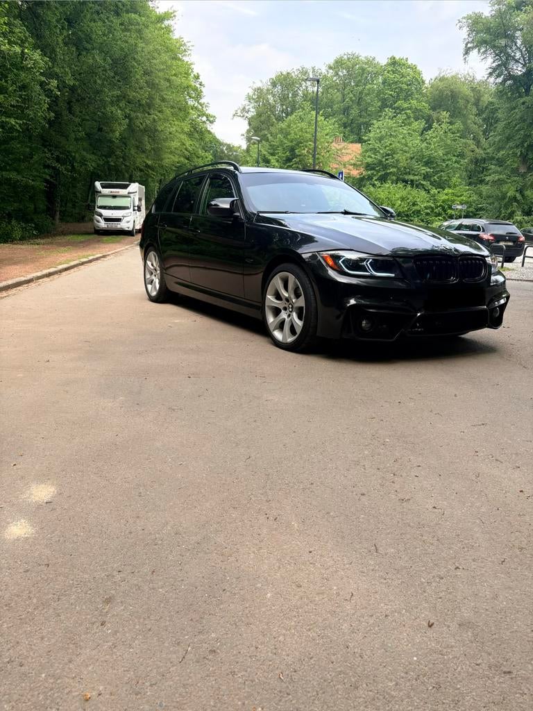 Vend ou échange Bmw 318D e91, Autos, Euro 5, Noir, Particulier, 4 cylindres