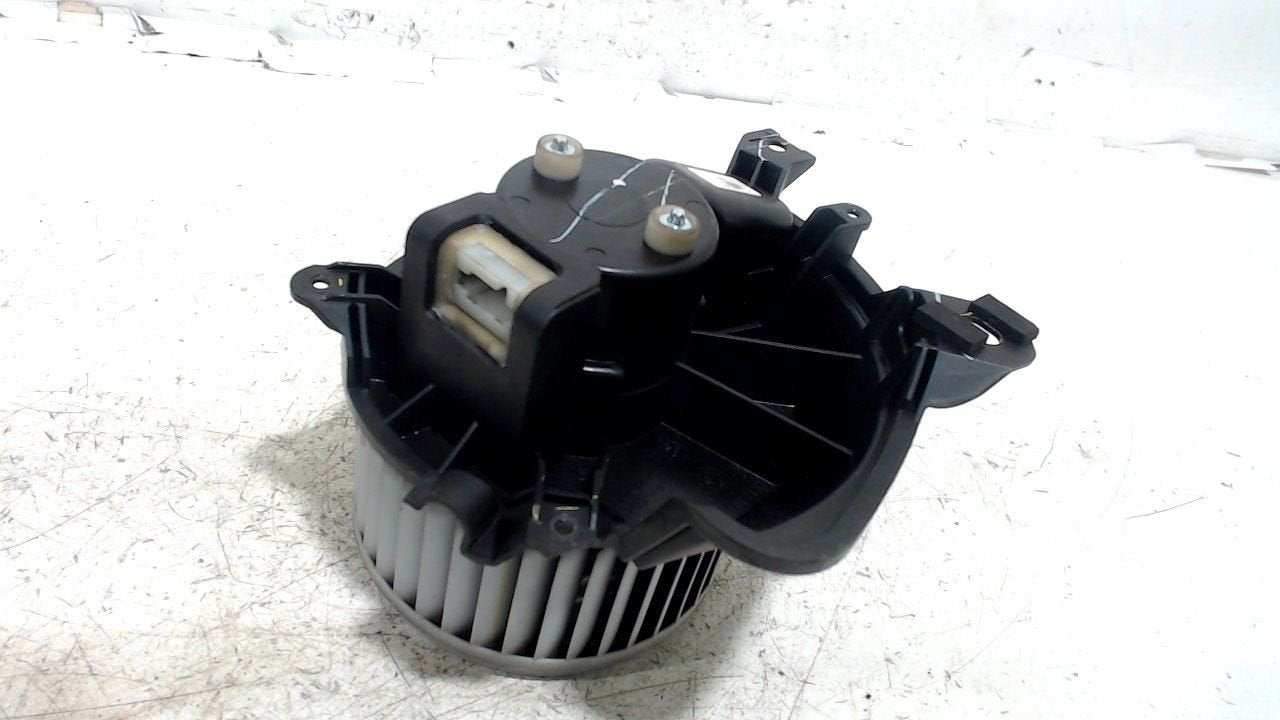 Kachel ventilator motor Opel Combo, Onderdelen@venauto.nl, Van der Ven Autorecycling B.V., Ettenseweg 76, 4706 PB Roosendaal, The Netherlands