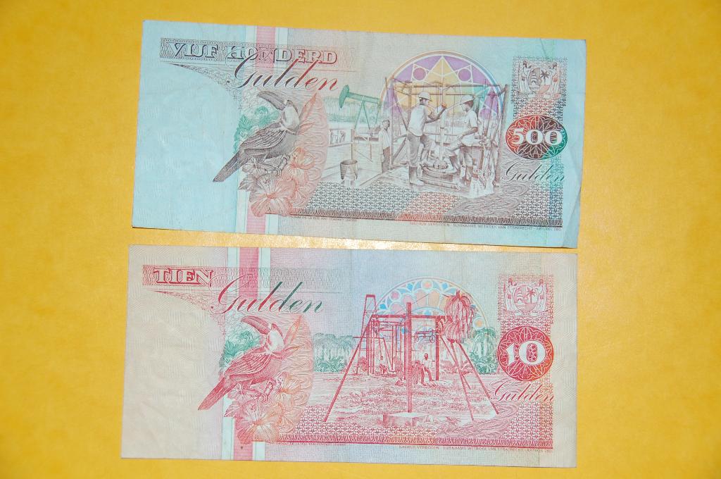 SURINAME : 500 et 10 florins, Timbres & Monnaies, Billets de banque | Amérique, Envoi, Amérique du Sud, Série