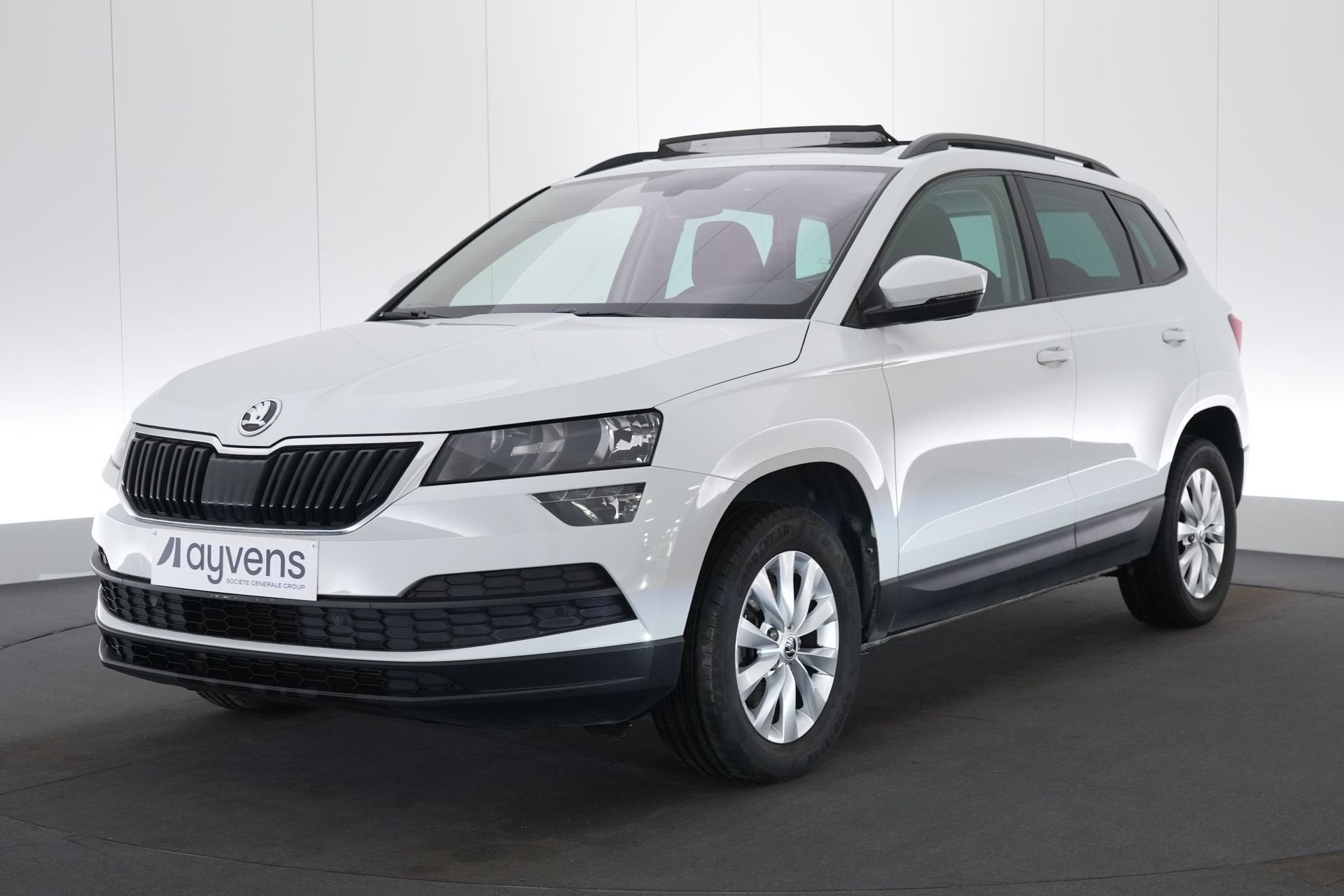 (2AAK063) Skoda Karoq, Autos, Achat, Euro 6, Entreprise, Bluetooth