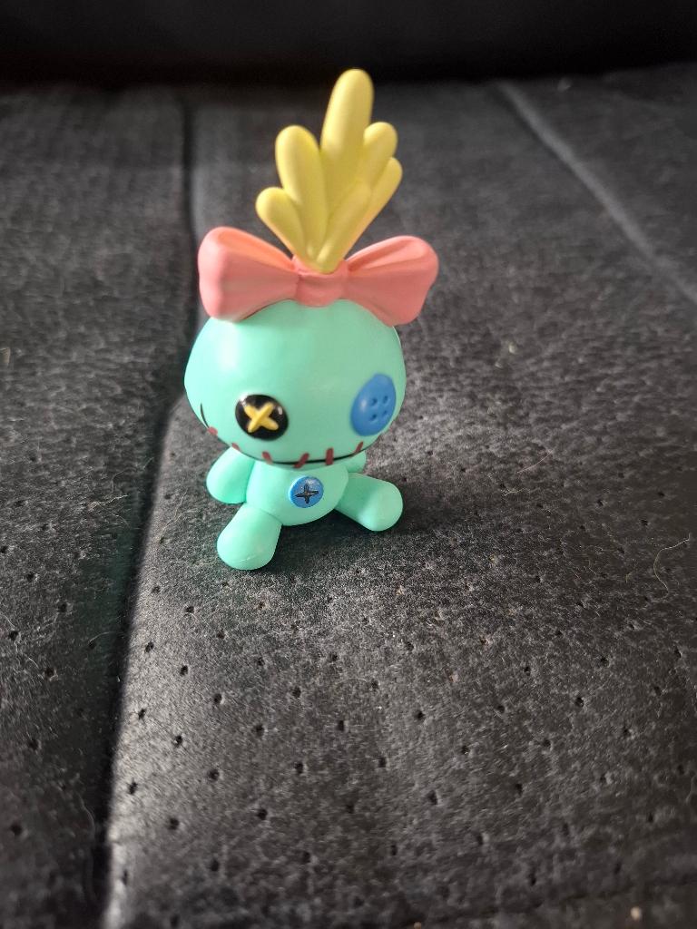 Scrump beeldje, Ophalen, Overige figuren, Zo goed als nieuw, Beeldje of Figuurtje