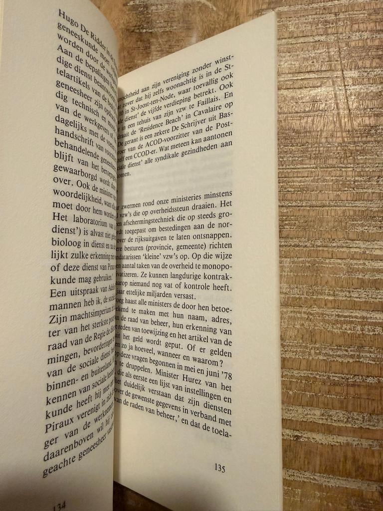 De Ambtelijke Kolos - Paul Koeck / Eddie Vaes, Enlèvement ou Envoi, Politique, Utilisé, Paul Koeck / Eddie Vaes