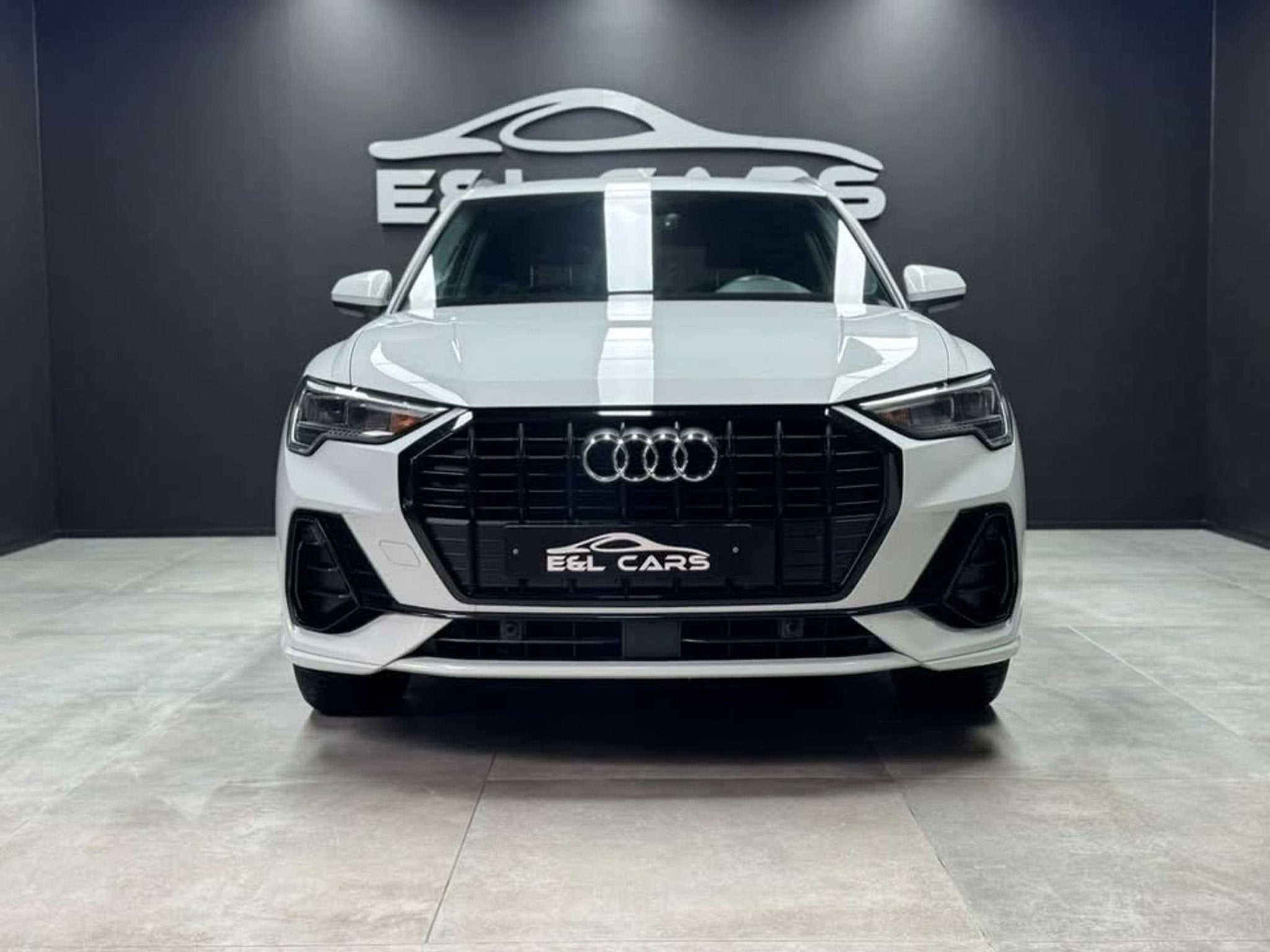 Audi Q3 Q3 35 TFSI S-Line *12 mois de garantie*, Autos, Cuir, Achat, Entreprise, Boîte manuelle