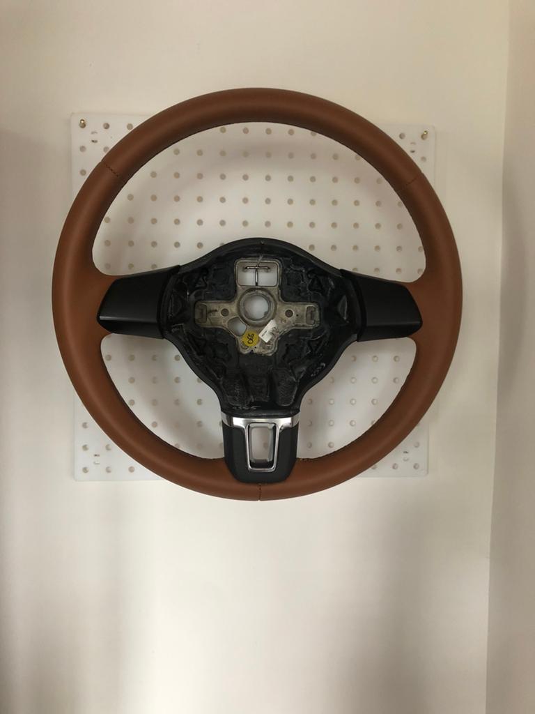 Volant en cuir Golf 6 cognac, Autos : Pièces & Accessoires, Commande, Volkswagen, Enlèvement
