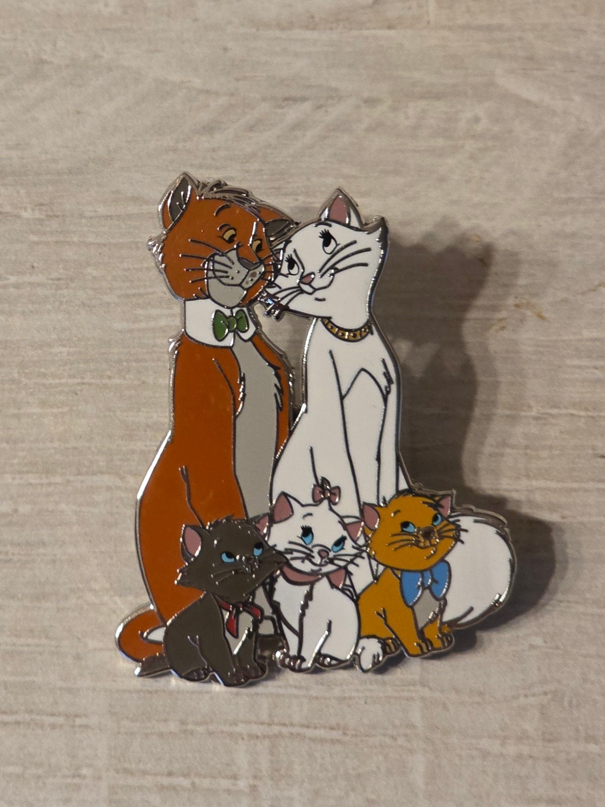 Aristocats family Pin Disneyland Paris, Ophalen of Verzenden, Overige figuren, Zo goed als nieuw, Overige typen