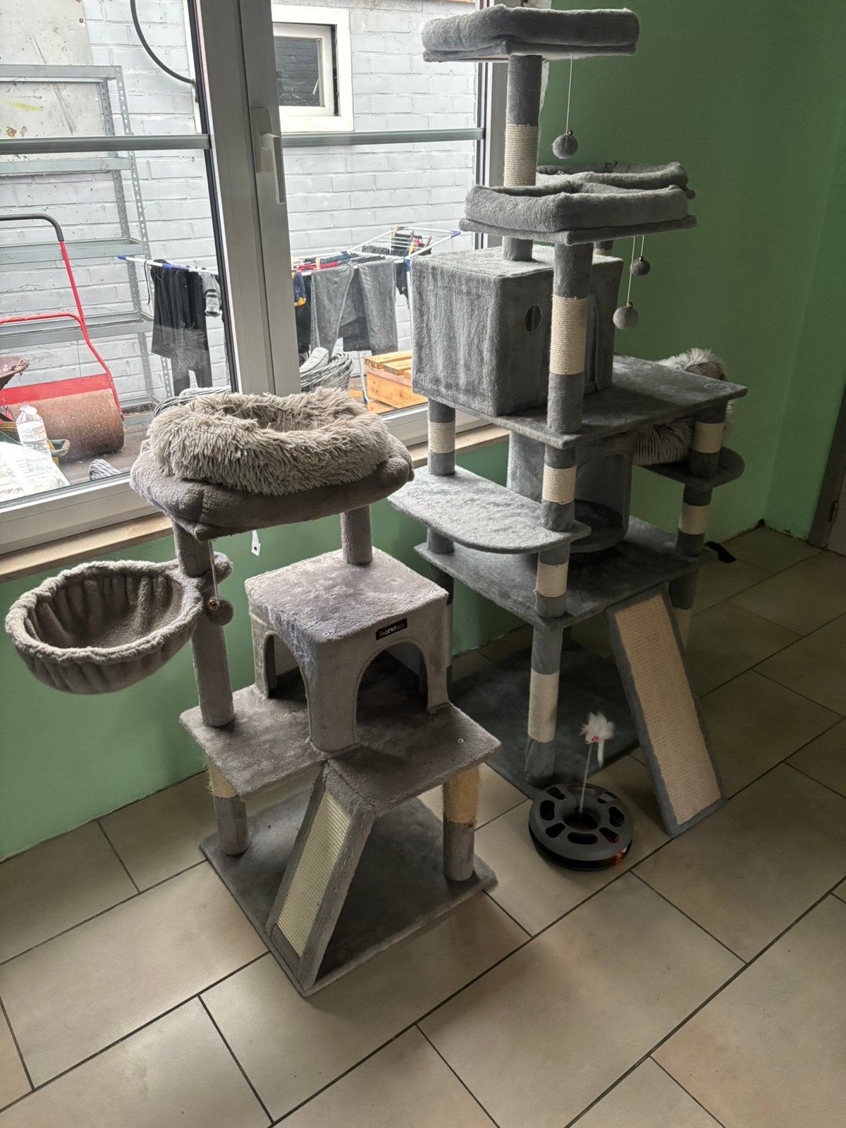 Kleine/ grote kattenkrabpaal, Enlèvement, Comme neuf