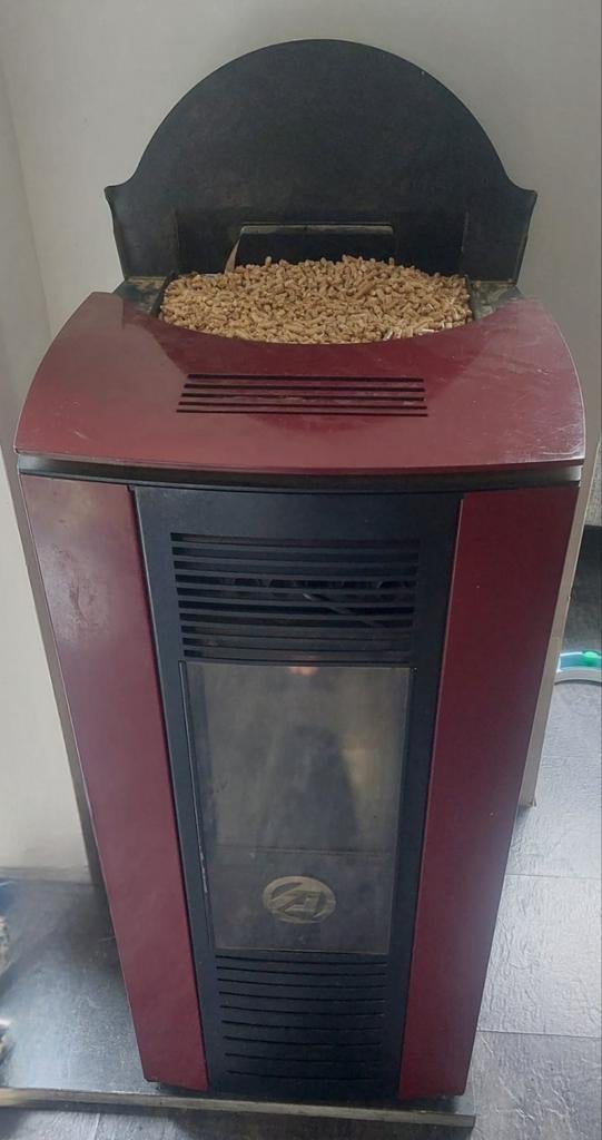 Pellet kachel te koop (prijs over te spreken), Ophalen