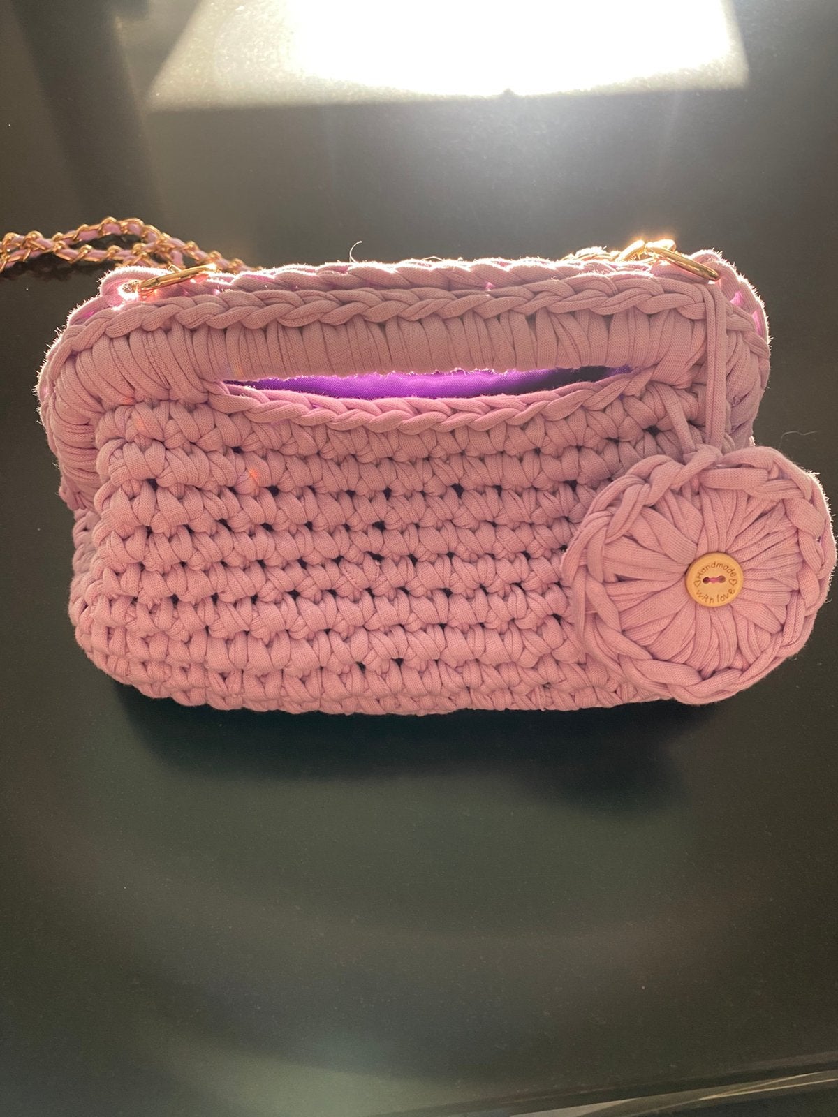 Nieuwe ,volledig handgemaakte, gehaakte, lila crossbody tas, Handtassen en Accessoires, Tassen | Damestassen, Ophalen of Verzenden