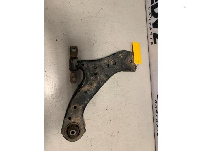 Draagarm rechts-voor van een Toyota Rav-4, -, 3 mois de garantie, Toyota, Utilisé