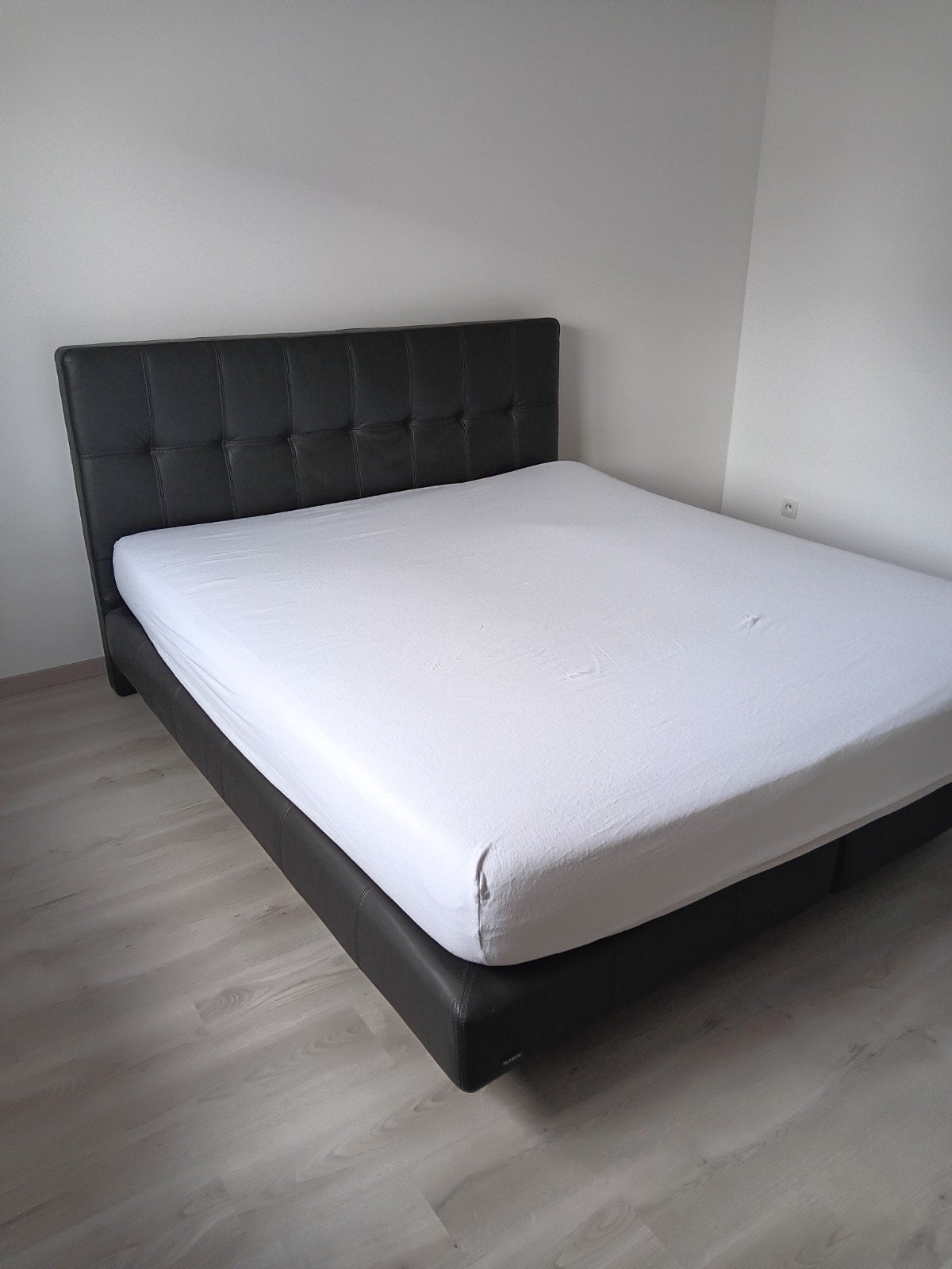 Boxspring 180x200 inclusief matras, Huis en Inrichting, Ophalen