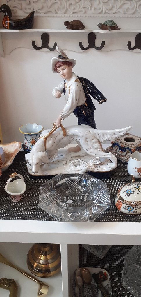 Figurine ancienne en porcelaine Royal Dux, Enlèvement
