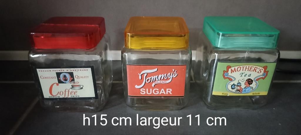 Drie oude glazen potten
Een van de deksels is weer vastgelij, Antiek en Kunst, Ophalen of Verzenden