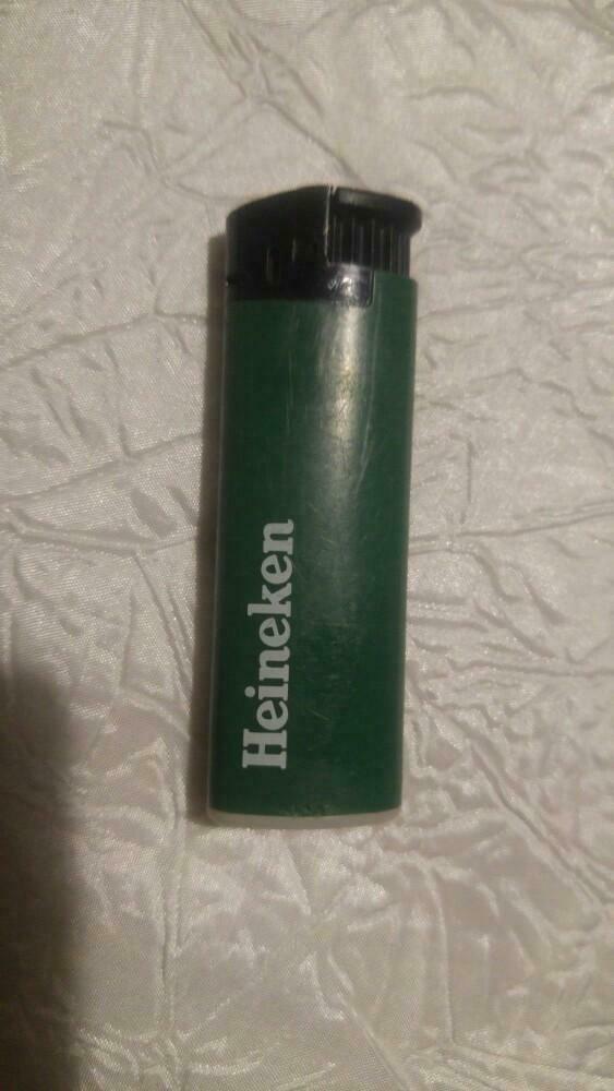 Briquet Aansteker Bic Piezo Heineken Vert Jetable Fonctionne, Collections, Enlèvement ou Envoi, Utilisé, Briquet
