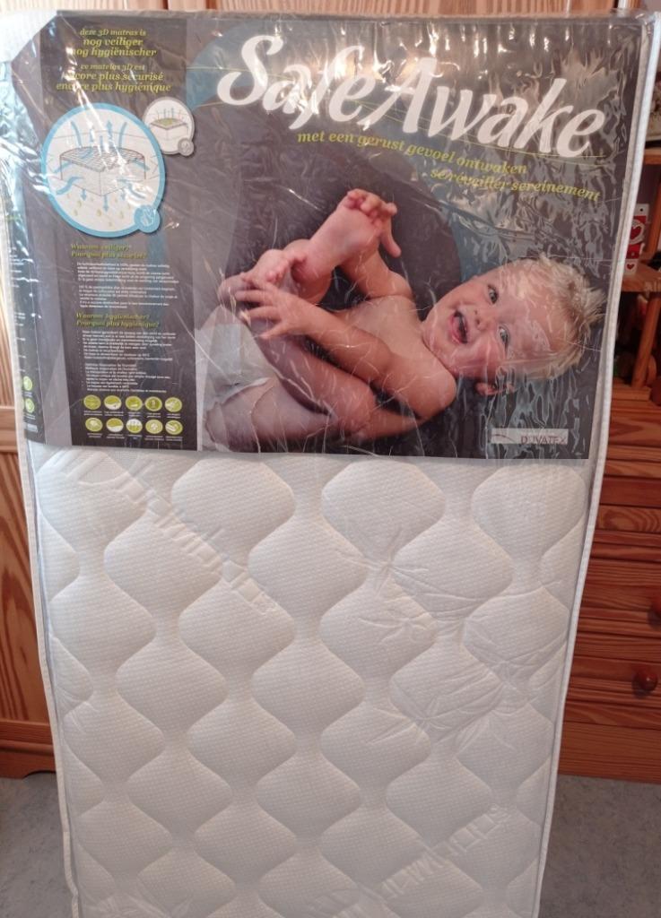 matelas neuf pour bébé., Kinderen en Baby's, Babywiegjes en Ledikanten, Ophalen, Nieuw
