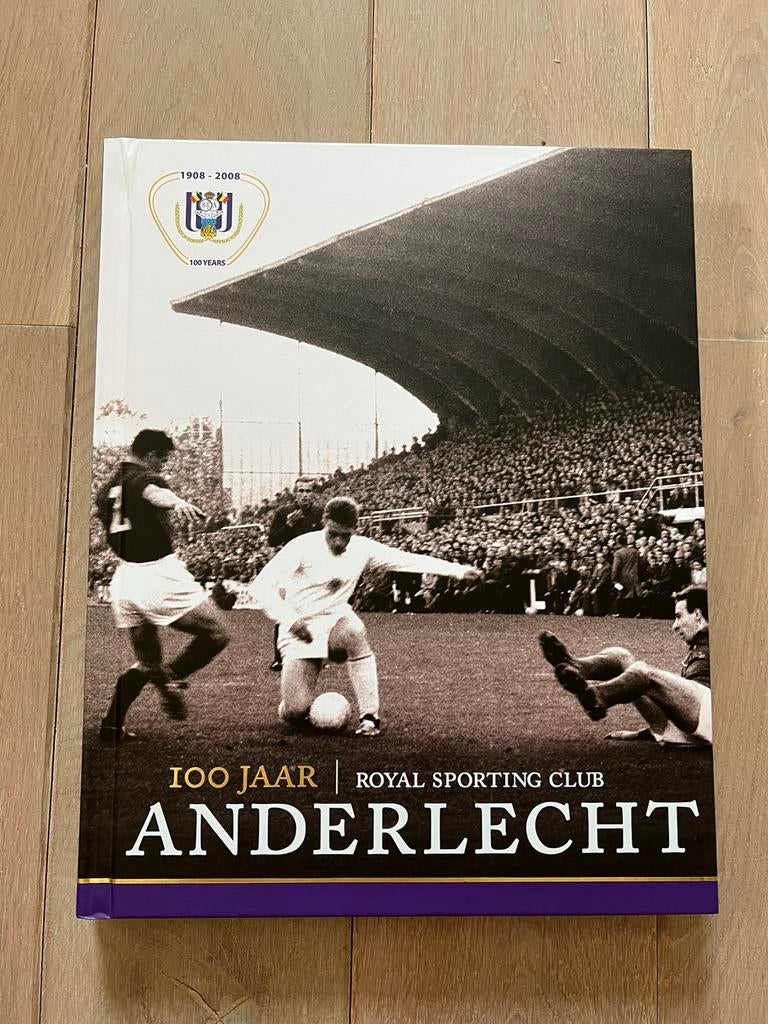 Boek 100 jaar Royal Sporting Club Anderlecht, Stefan Van Loock & David Steegen, Sport de ballon, Enlèvement ou Envoi, Comme neuf