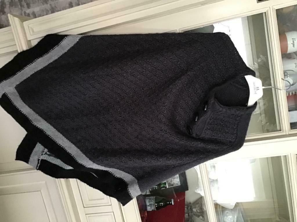 Poncho, MET, Ophalen, Nieuw, Zwart