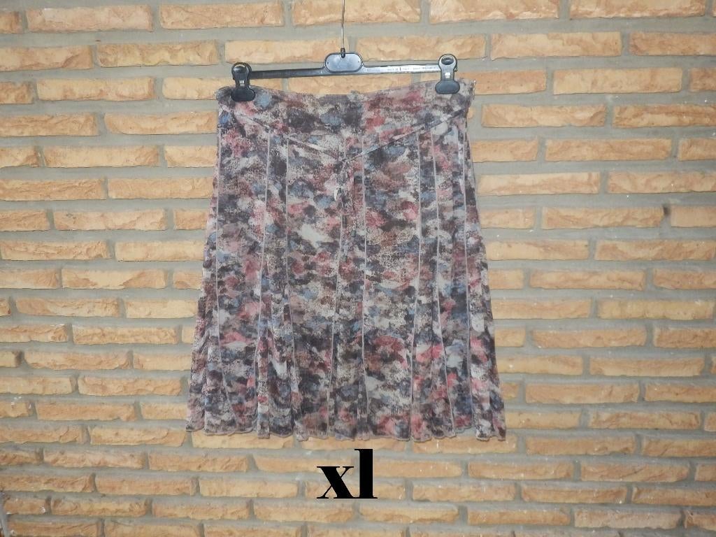 (33)- jupe femme t.xl grise rose - armand thiery -, Kleding | Dames, Armand thiery, Maat 42/44 (L), Ophalen of Verzenden, Zo goed als nieuw