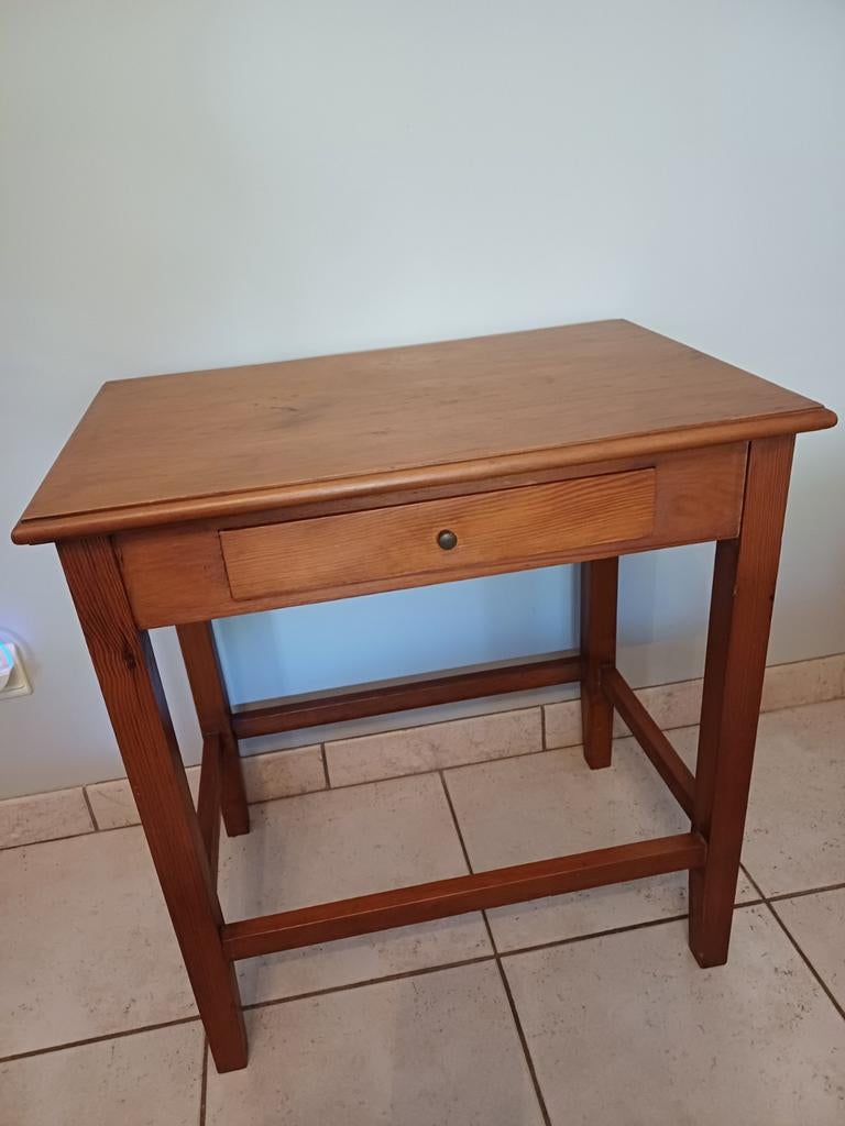 tafeltje met lade, Enlèvement