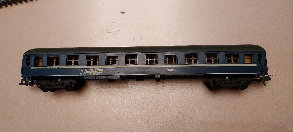 Voiture de tourisme Lima HO SNCF TEN, Hobby & Loisirs créatifs, Trains miniatures | HO, Analogique, Enlèvement ou Envoi, Wagon