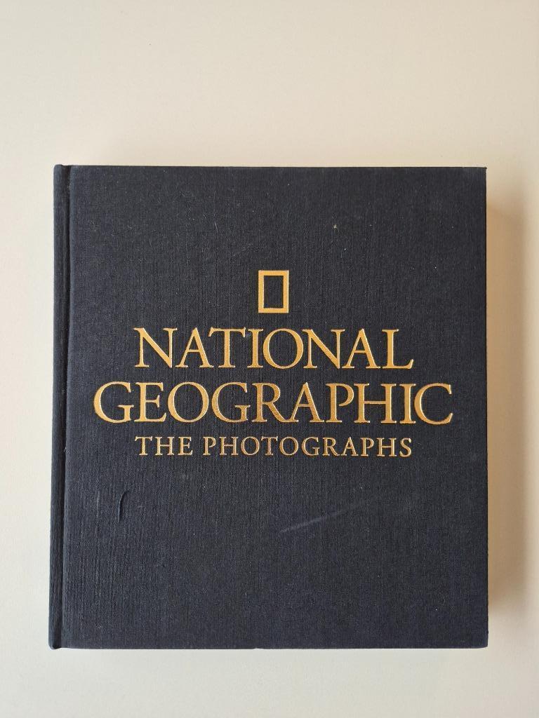National Geographics - The Photographs, Ophalen of Verzenden, Gelezen, Fotografie algemeen