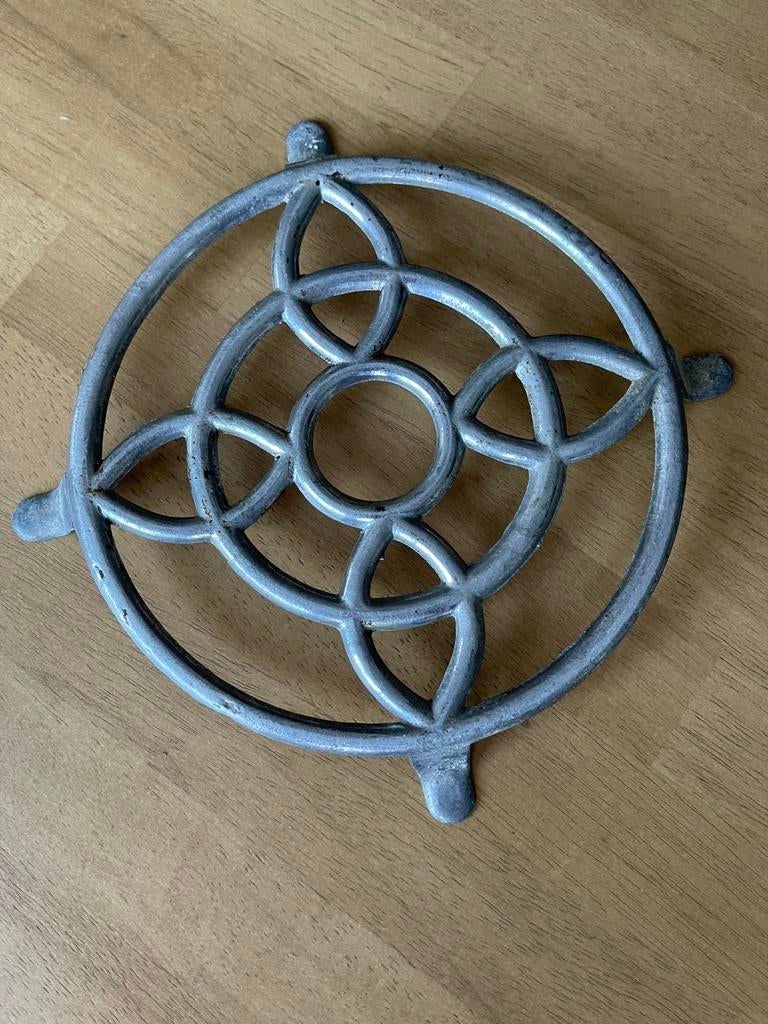 Vintage aluminium potten onderzetter, Antiek en Kunst, Ophalen of Verzenden