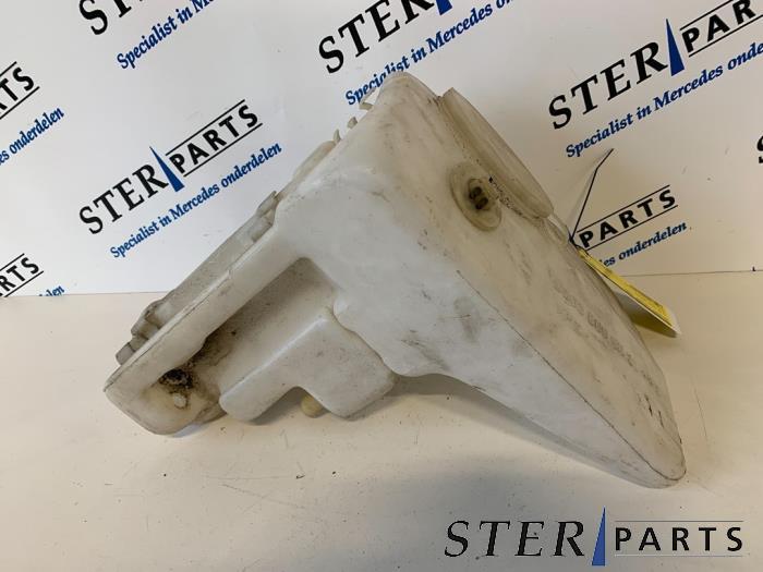 Réservoir lave-glace avant d'un Mercedes C-Klasse, Enlèvement ou Envoi, 3 mois de garantie, Utilisé, Mercedes-Benz