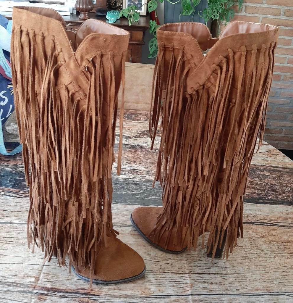 Bruine larzen met franjes, Kleding | Dames, Schoenen, Ophalen, Hoge laarzen, Bruin, Zo goed als nieuw
