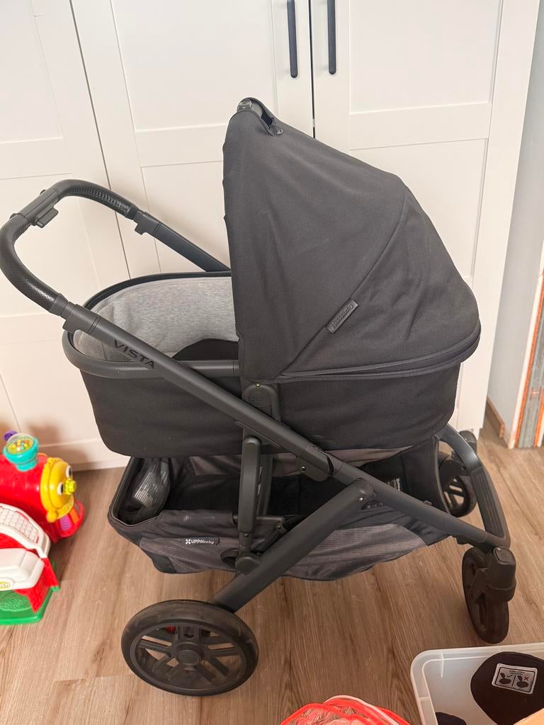 Uppababy Vista V2 volledige koets zwart, Kinderen en Baby's, Gebruikt, Verstelbare duwstang, Ophalen, Kinderwagen
