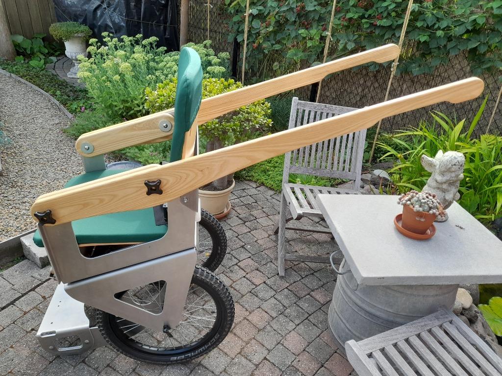 Alle terreinrolstoel, Diversen, Rolstoelen, Ophalen, Inklapbaar, Zo goed als nieuw, Duwrolstoel