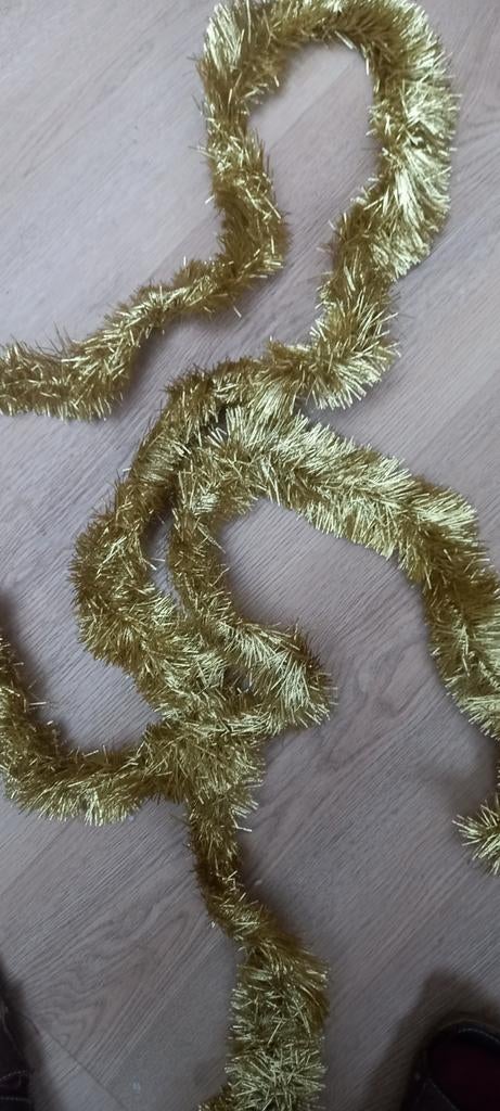4 gouden Kerstslingers 2,6m, ook per stuk, Diversen, Kerst, Ophalen of Verzenden, Zo goed als nieuw