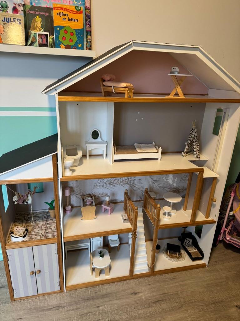 Mooi poppenhuis, Ophalen, Gebruikt, Poppenhuis
