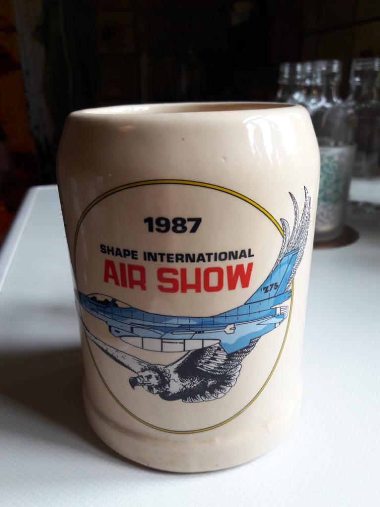 RARE ! Chope SHAPE Internationnal - Air Show 1987, Enlèvement ou Envoi, Comme neuf, Chope(s), Autres marques